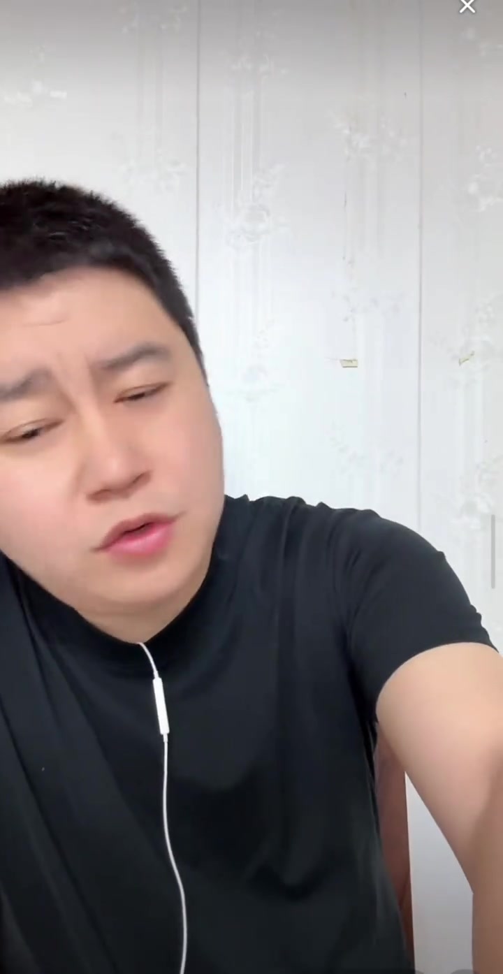 你同意吗大史此前谈哈登职业生涯的唯一缺陷选队友眼光不行