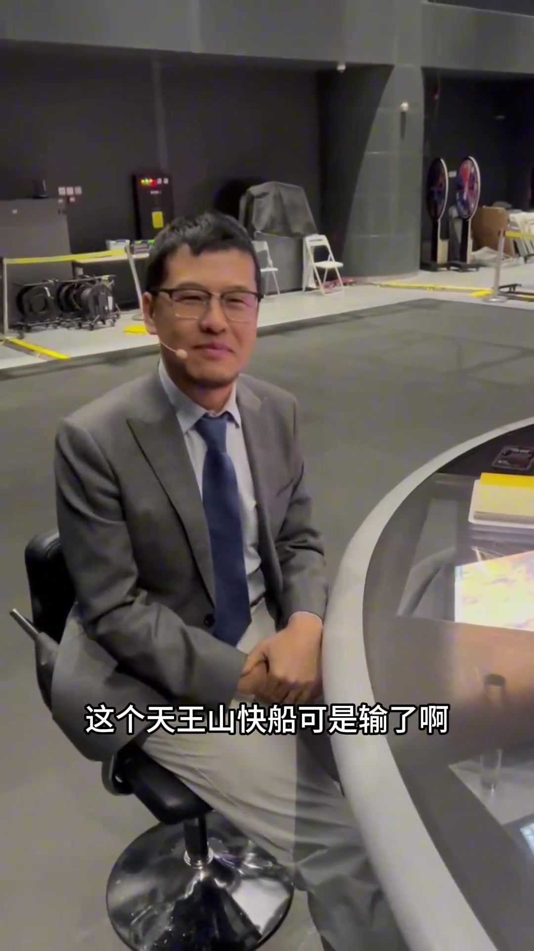 杨毅快船还有机会 莱昂纳德今天身体就不正常