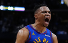 NBA威少拼尽全力，快船防守漏洞百出。