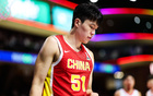 王治郅指出杨瀚森问题：速度不匹配现代篮球节奏。
