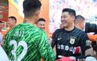 世预赛选材更广，国足战事紧，权衡新老平衡。
